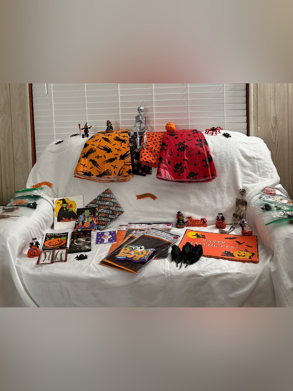 Halloween Decoration Set & Party Decorations in Orange, Black, and Red